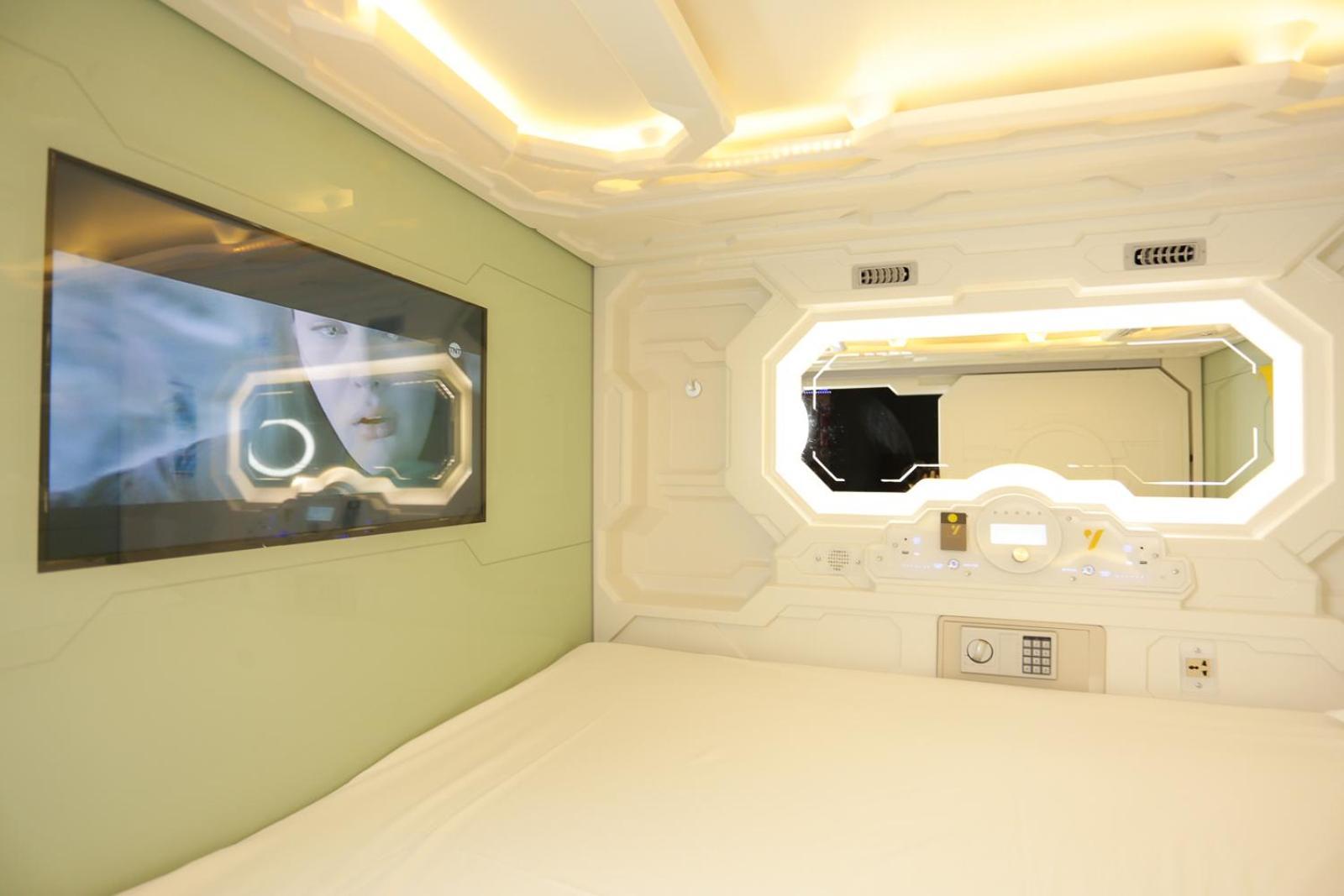 The Yellow Capsule Close To Airport 4* Cancun